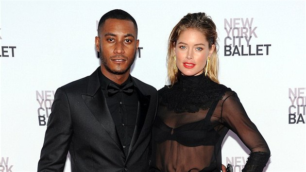 Doutzen Kroesov a jej manel Sunnery James (19. z 2013)