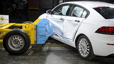 Crash test ínského vozu Qoros 3 sedan