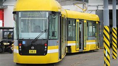 Nová tramvaj Vario LF 2/2 plus začne brzy vozit cestující v Plzni. Souprava má... Nová tramvaj Vario LF 2/2 plus začne brzy vozit cestující v Plzni. Souprava má...