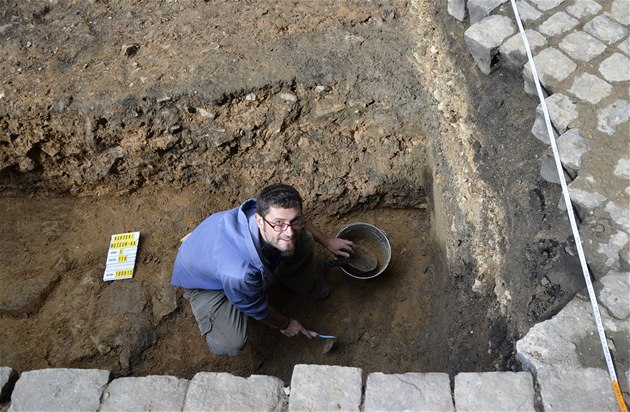 Archeologové na dvoe Národního muzea