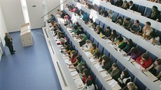 Posluchárny Jihočeské univerzity se po prázdninách znovu plní studenty.... Posluchárny Jihočeské univerzity se po prázdninách znovu plní studenty....