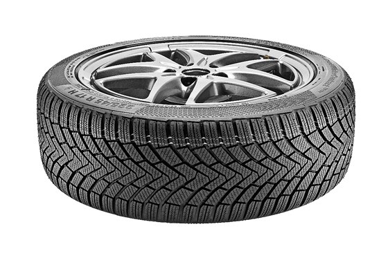 Zimní pneumatika má více dráek a pedevím jiné sloení smsi pouité na výrobu.