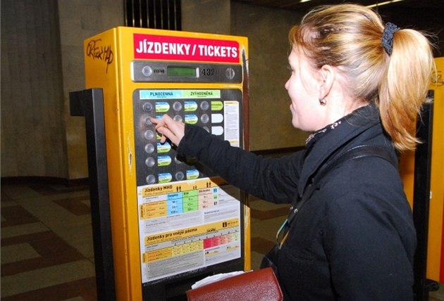 Automat na jízdenky (ilustraní foto)