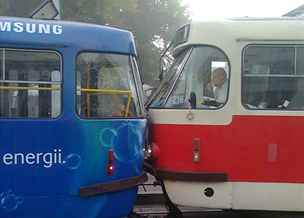 Nehoda tramvaj v Kobylisch.