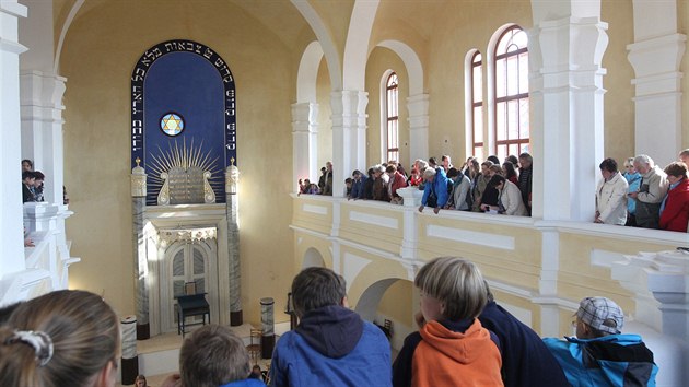 Nov opraven synagoga v Nov Cerekvi se na pr hodin otevela veejnosti.