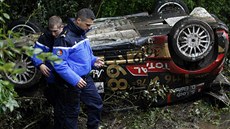 KONEČNÁ. Zdemolovaný citroën Sébastiana Loeba při Francouzské rallye. KONEČNÁ. Zdemolovaný citroën Sébastiana Loeba při Francouzské rallye.