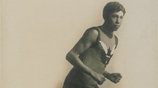 Dnes má Tom Longboat renomé jednoho z největších běžců Severní Ameriky. Podle Dnes má Tom Longboat renomé jednoho z největších běžců Severní Ameriky. Podle
