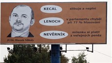 Bilboardy namířené proti místopředsedovi ČSSD Michalu Haškovi se objevily na... Bilboardy namířené proti místopředsedovi ČSSD Michalu Haškovi se objevily na...
