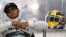RELAX. Lewis Hamilton ped tréninkem na Velkou cenu Koreje. 