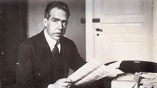 Slavný dánský fyzik Niels Bohr Slavný dánský fyzik Niels Bohr