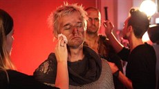 Zpvák Krytof Michal z kapely Portless pi focení kalendáe Red Ribbon 2014...