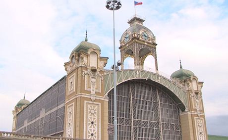 Prmyslový palác na praském Výstaviti