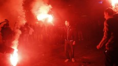 Fanouci Bosny a Hercegoviny v centru Sarajeva oslavují postup fotbalist na...