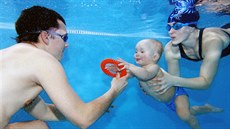 Rodie mohou se svým malým potápem zaít neopakovatelné chvilky.
