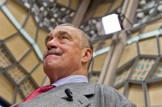 Poslanec a bývalý ministr zahranií Karel Schwarzenberg