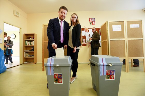 Loni házeli na Zlínsku volii hlasy nejastji pro Tomia Okamuru. Kdo jej v Senátu bude chtít nahradit, zatím není jasné.