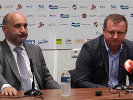 Majitel fotbalov Plzn Tom Paclk (vlevo) a trenr Pavel Vrba