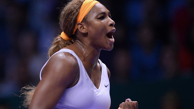 JE TO TAM. Serena Williamsov se raduje ve finle Turnaje mistry, kter v Istanbulu potvrt vyhrla.