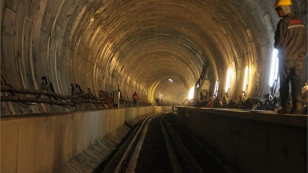 Podmosk eleznin tunel pod Bosporskou inou, kter spojuje asijskou a evropskou st Istanbulu, je soust vtho projektu s nzvem Marmaray