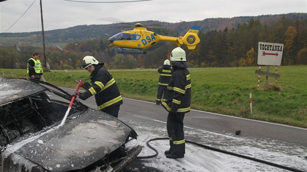Pi vn nehod se srazilo osobn auto s motorkou u Pottejna (23.10.2013).