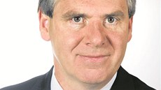 Někdejší starosta Valtic a dlouholetý poslanec za ČSSD Jiří Petrů je členem Někdejší starosta Valtic a dlouholetý poslanec za ČSSD Jiří Petrů je členem