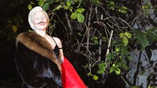 Lady Gaga se stylizovala do surrealistického umlce Salvadora Dalího.