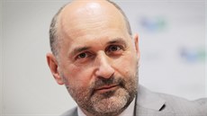 Plzeňský majitel Tomáš Paclík na tiskové konferenci, na které oznámil, že... Plzeňský majitel Tomáš Paclík na tiskové konferenci, na které oznámil, že...