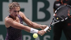 Italská tenistka Sandra Erraniová v duelu s íankou Li Na.