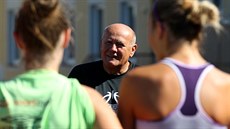 Jozef Rešetár během letní přípravy s trutnovskou mládeží. Jozef Rešetár během letní přípravy s trutnovskou mládeží.