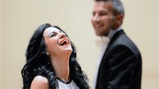Rumunská sopranistka Angela Gheorghiu vystoupila 30. íjna v Praze. Vpravo je...