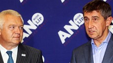 Šéf Hnutí ANO Andrej Babiš a předseda poslaneckého klubu strany Jaroslav... Šéf Hnutí ANO Andrej Babiš a předseda poslaneckého klubu strany Jaroslav...