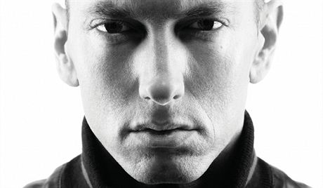 Deskou Shady XV slaví Eminem výroí svého vydavatelství Shady Records.