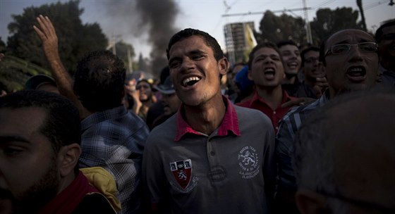 Stoupenci egyptského prezidenta Mursího demonstrují v Káhie (3. listopadu 2013)