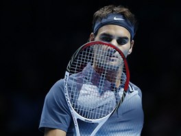 vcarsk tenista Roger Federer hraje na Turnaji mistr proti Djokoviovi.