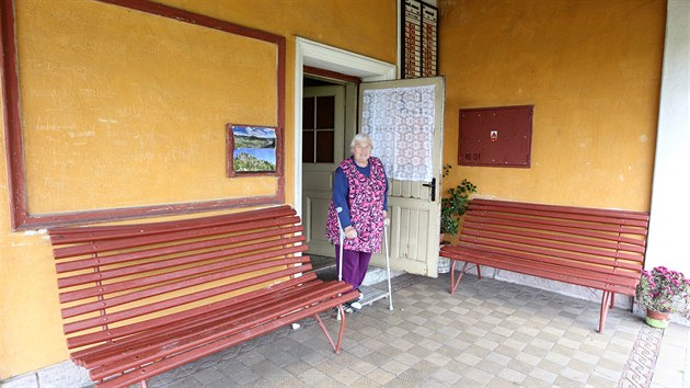 Manel Jiiny Kukakov kdysi cel ndra na vlastn nklady natel.