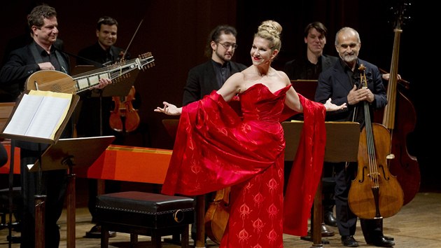 Americk sopranistka Joyce DiDonato vystoupila ve Dvokov sni praskho Rudolfina (5. listopadu 2013).