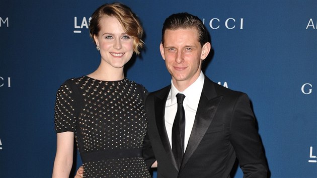 Evan Rachel Woodov a Jamie Bell (2. listopadu 2013)