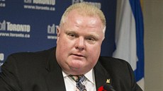 Starosta kanadského Toronta Rob Ford na městské radnici médiím vysvětloval své... Starosta kanadského Toronta Rob Ford na městské radnici médiím vysvětloval své...