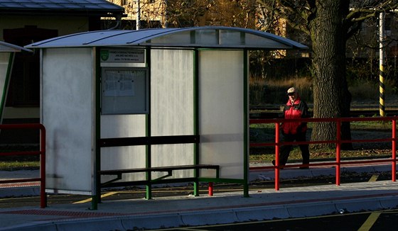 Valaské Meziíí chce lidi k mstské hromadné doprav nalákat bezplatným jízdným. (Ilustraní snímek)