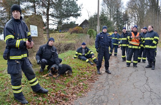 Do celodenní pátrací akce se zapojilo celkem 69 hasi a 21 policist vetn