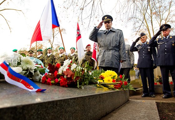 Na Den válených veterán do Hradce Králové dorazili i nmetí záloáci Dietmar...