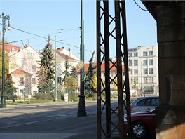 Odklízení nahromadného ledu z Botie v roce 1893, foceno z pod elezniního