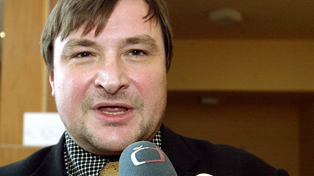 Roman Houska byl vlivn len SSD na Chomutovsku, snmek je z krajsk konference socilnch demokrat v Most. (6. ledna 2006)