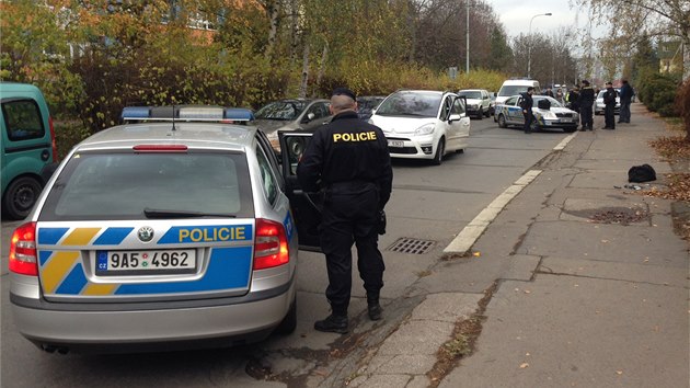 Policist vozidlo dostihli v praskch Kobylisch.