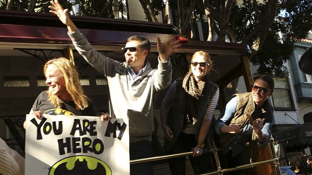 Malho Batmana v ulicch San Franciska povzbuzovaly davy nadenc. Jeho pn mu splnila nadace, kter se na to specializuje.