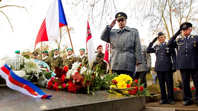 Na Den vlench vetern do Hradce Krlov dorazili i nmet zloci Dietmar Kupke a Hilmar Jordan (s lodikou).