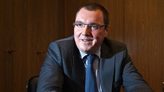 Guvernér ČNB Miroslav Singer při rozhovoru pro MF DNES. Guvernér ČNB Miroslav Singer při rozhovoru pro MF DNES.