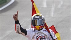 Marc Márquez se raduje z titulu mistra světa v MotoGP. Marc Márquez se raduje z titulu mistra světa v MotoGP.