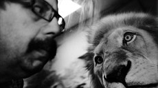 Nejvíc hlasů v čtenářské anketě získal Matúš Zajac (Týždeň) za fotografii Život... Nejvíc hlasů v čtenářské anketě získal Matúš Zajac (Týždeň) za fotografii Život...