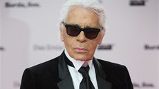 Souasný kreativní editel módního domu Chanel Karl Lagerfeld (14. listopadu...